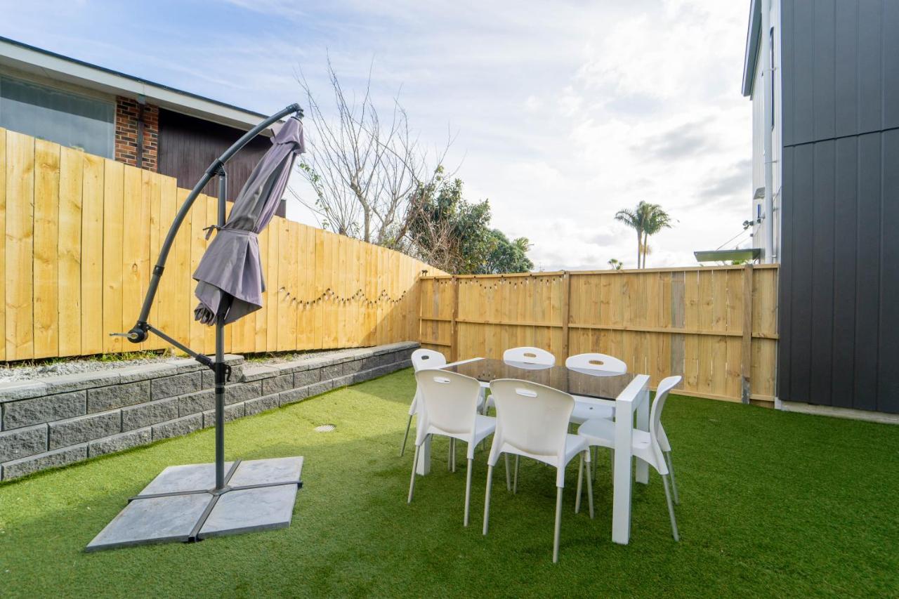 Modern Sunnyhills Town House Villa Auckland Exteriör bild